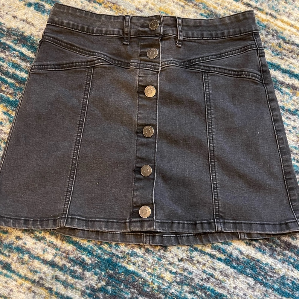 Forever 21 Black denim skirt